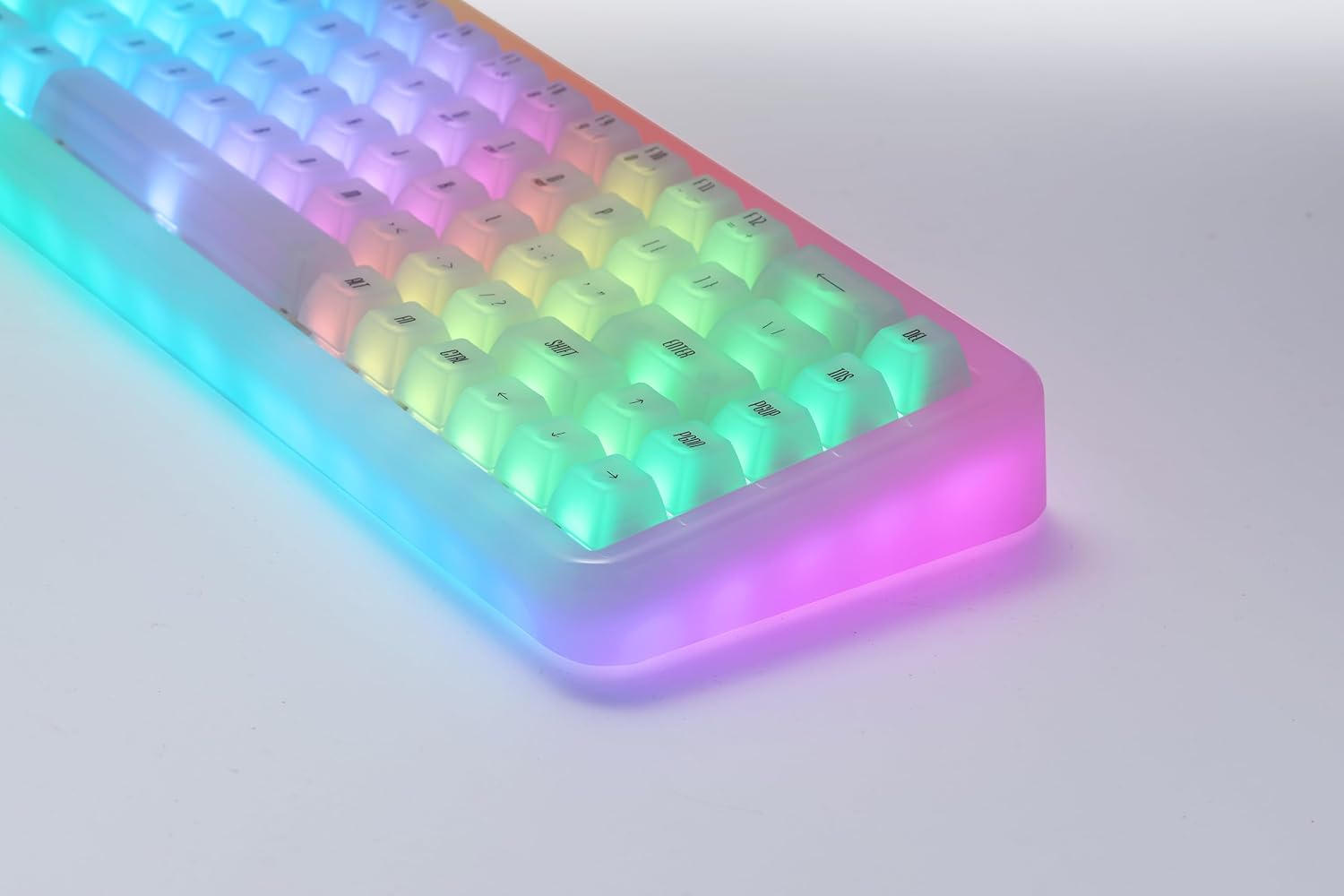 Akko YU01 Mechanical Keyboard Hot Swappable Gaming Keyboard with Transparent Keycaps RGB Backlit 2.4G Wireless/Bluetooth/Wired 68-Key Keyboard for Mac & Win (White Jade, V3 Piano Pro Switch)