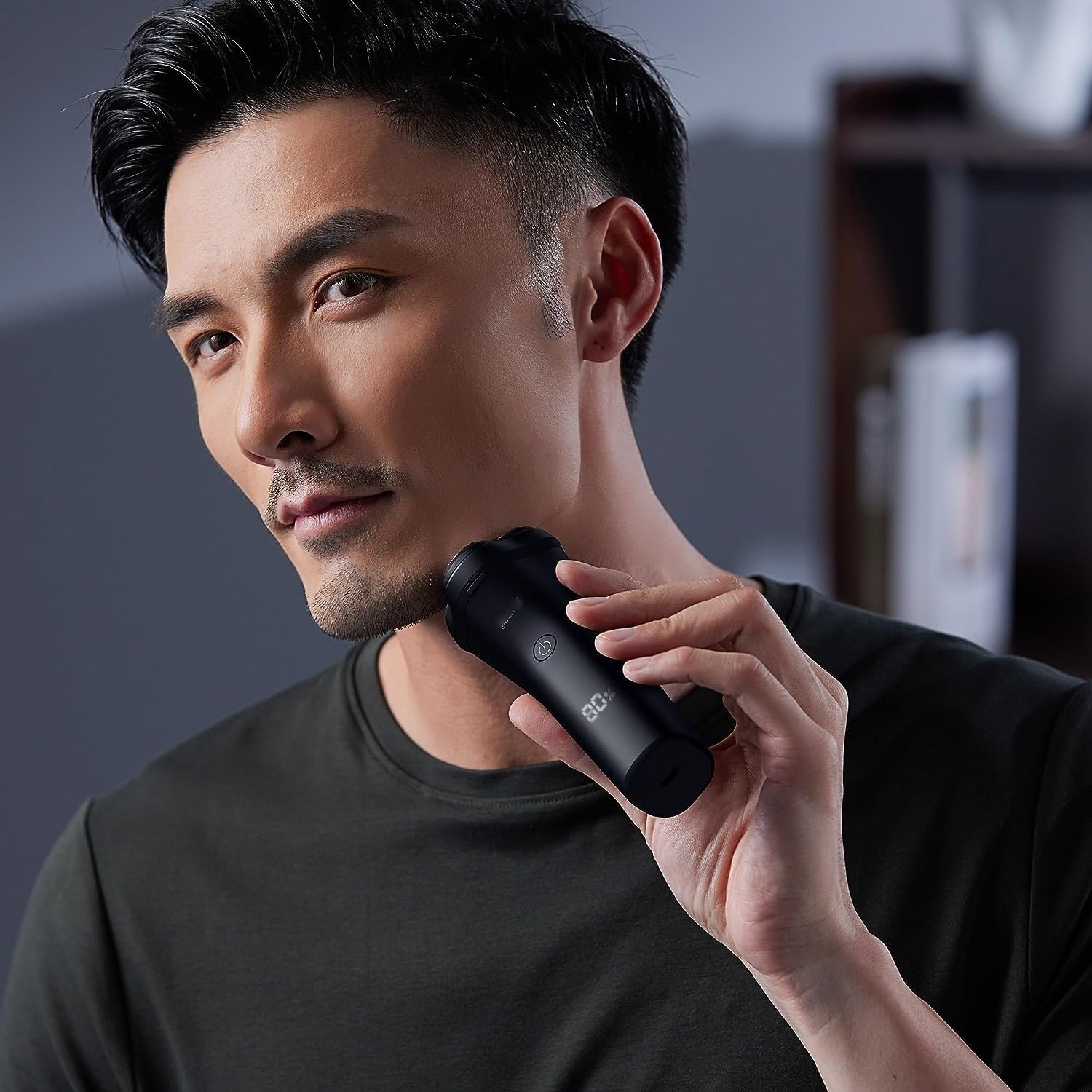 Electric Shavers for Men, Rechargeable IPX7 Waterproof Electric Shaver Men's Rotary Shavers Electric Shaving Razors with LED Smart Screen