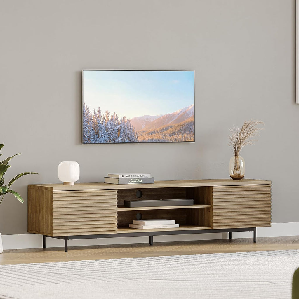 BELLEZE Fluted TV Stand for TV up to 75', Modern Entertainment Center with Storage Media Console Table with Cable Management, Wood TV Cabinet for Home Living Room Bedroom(Camel), 68'x15.6'x17.2'