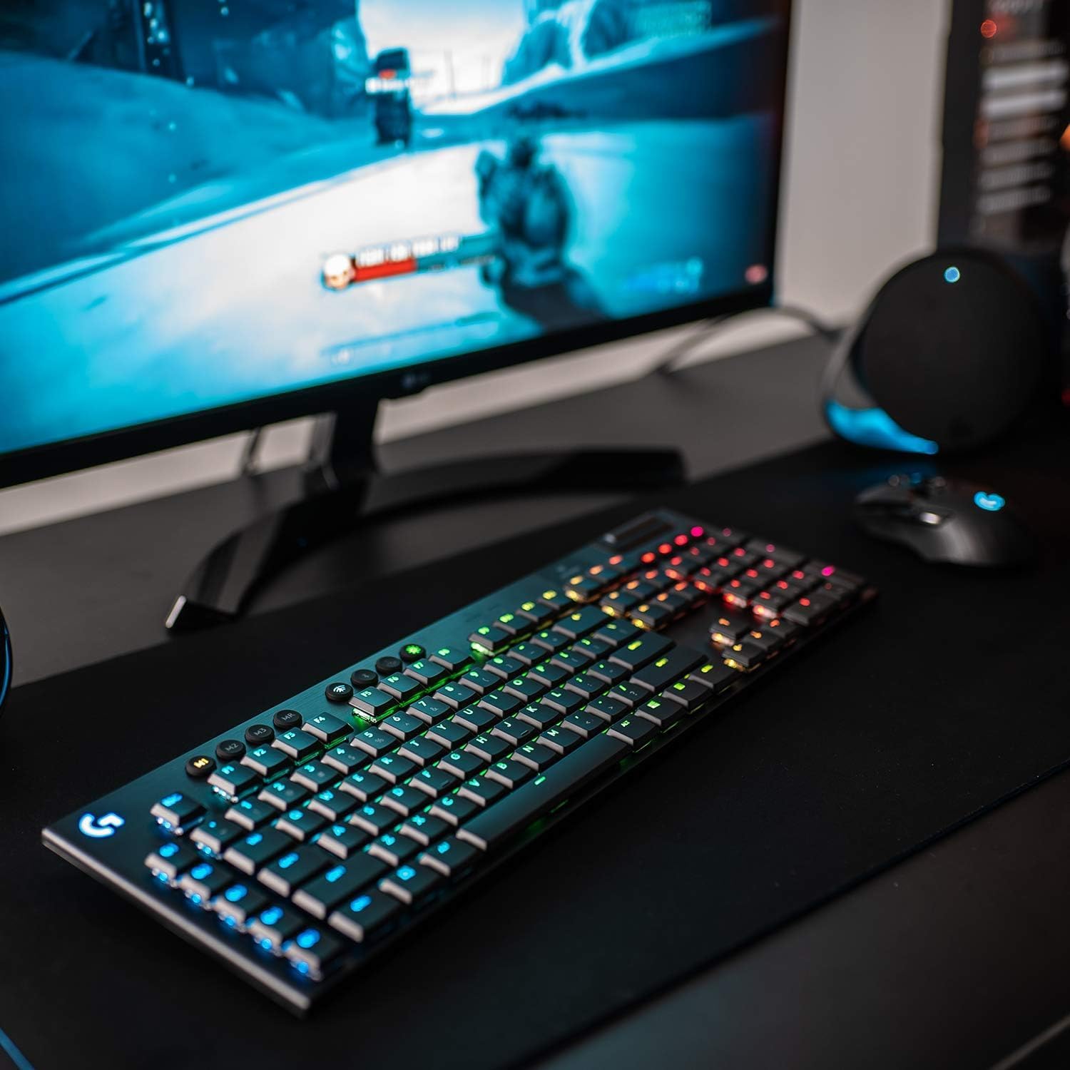 Logitech G915 Mechanical Gaming Keyboard, Low Profile GL Linear Key Switch, LIGHTSYNC RGB, Advanced Lightspeed Wireless and Bluetooth Support,Black (RENEWED)