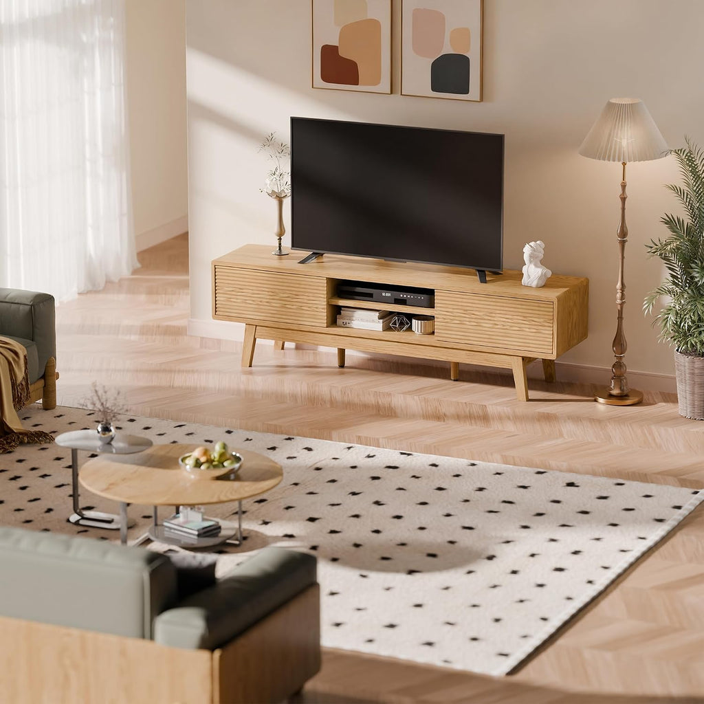 TOLEAD 59' Mid Century Modern TV Stand for TVs up to 65 Inch, Low Profile Entertainment Center with Fluted Sliding Doors & Storage, Wood TV Console Table for Living Room, Oak