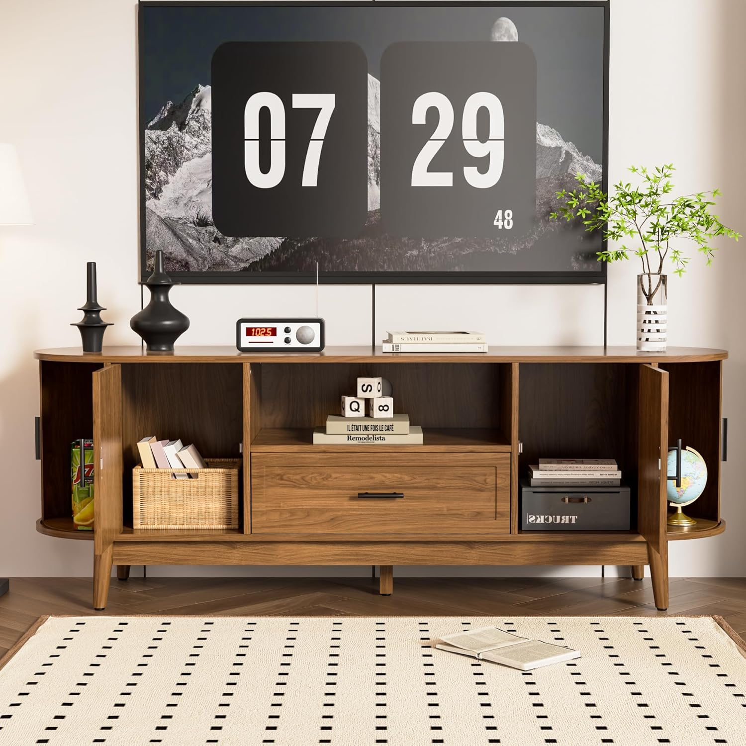 Mxtxmy 63' Fluted TV Stand for Tvs up to 70', Mid-Century Modern Entertainment Center with Drawers and Fluted Doors, Curved TV Media Console Table with Sliding Doors for Living Room, Bedroom (63')