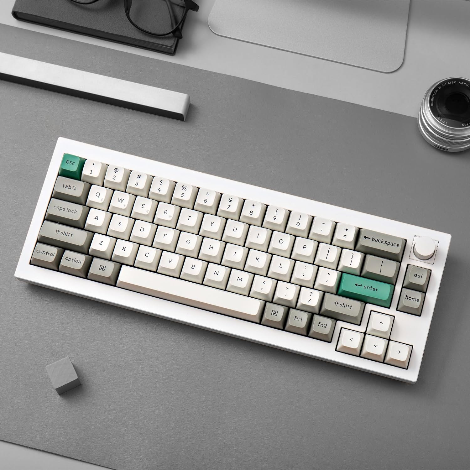 Keychron Q2 Max Wireless Custom Mechanical Gaming Keyboard, QMK/VIA Programmable Knob 2.4 GHz/Bluetooth 5.1/Wired, 65% Compact RGB Hot-Swap with Gateron Brown Switch for Mac Windows Linux - White