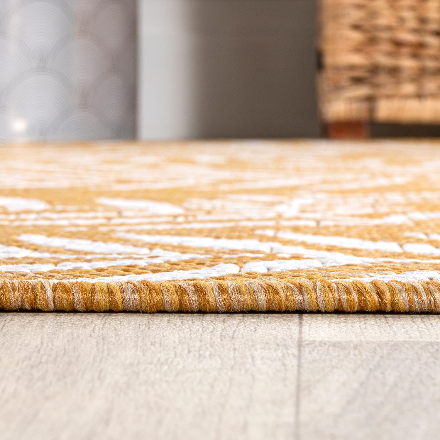 JONATHAN Y Palm Frond Indoor Outdoor Runner Rug 2X10 Yellow/Cream, Nevis for Backyard, Patio, Porch, Easy-Cleaning, High Traffic, Pet-Friendly, Non-Shedding (SMB119C-210)