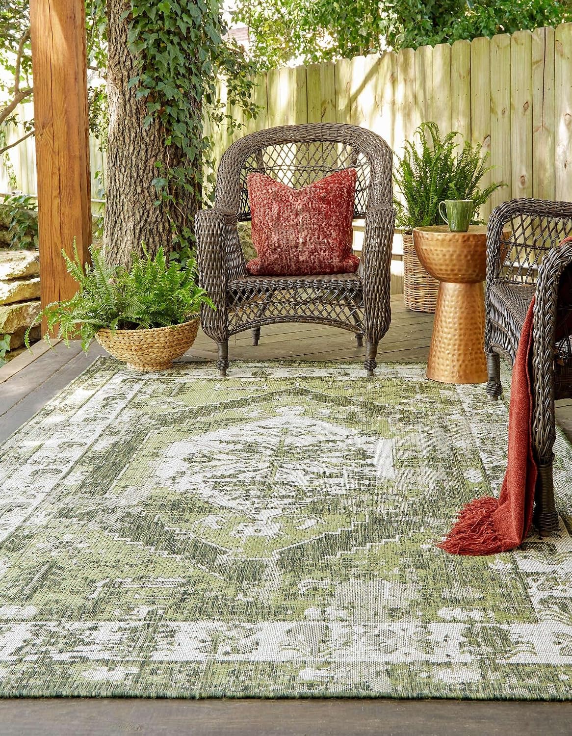 Unique Loom Outdoor Traditional Collection Area Rug - Valeria (9' x 12' 2' Rectangle, Green/ Light Green)