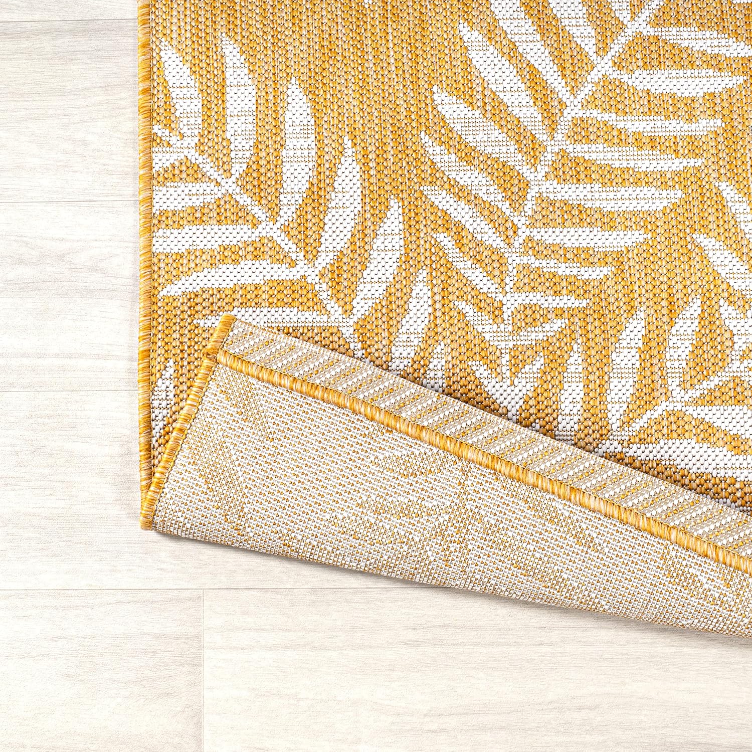 JONATHAN Y Palm Frond Indoor Outdoor Area Rug 3X5 Yellow/Cream, Nevis for Backyard, Patio, Porch, Easy-Cleaning, High Traffic, Pet-Friendly, Non-Shedding (SMB119C-3)